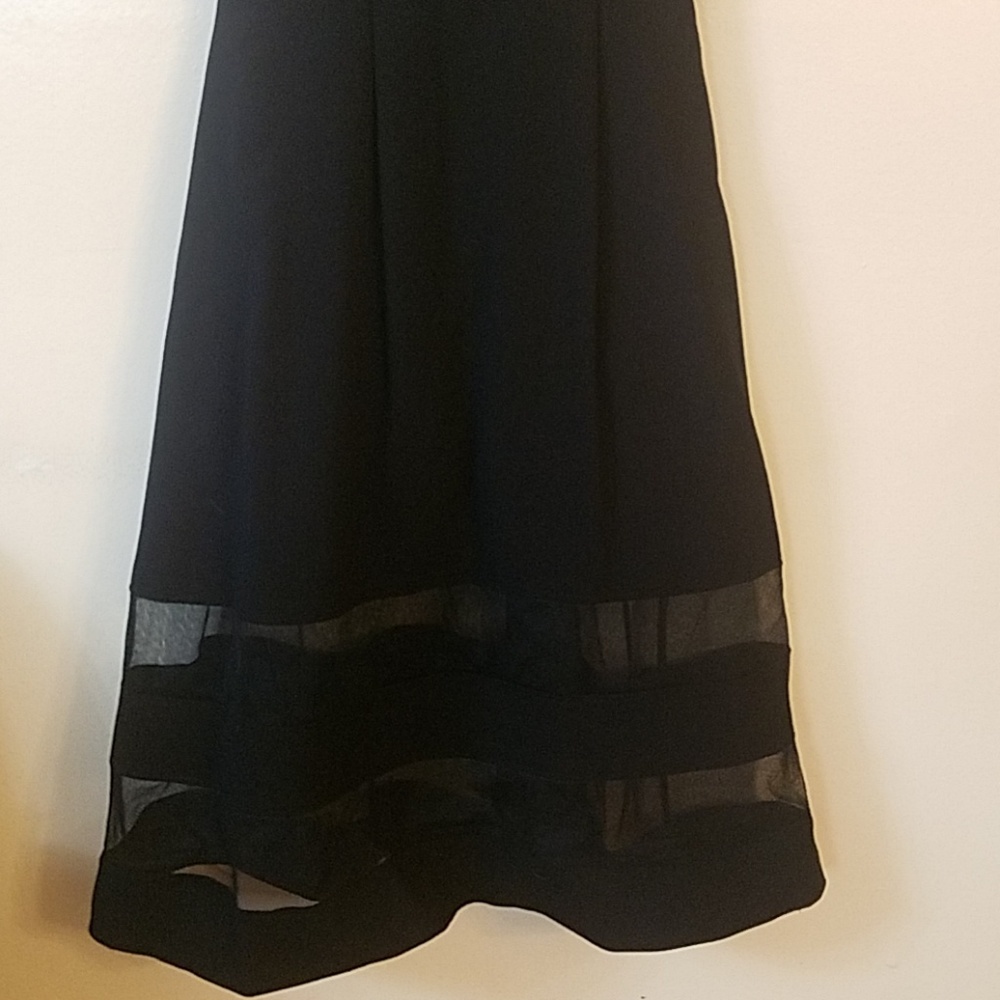 NWT Crepe and Illusion Mesh Dress - Picture 4 of 6